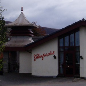 Glenfarclas Visitor Center (Source: commons.wikipedia.org) 